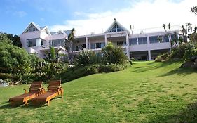 The Pink Lodge On The Beach
